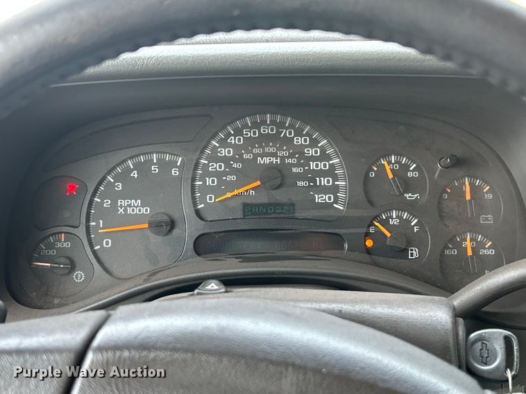 image for item EK8454 2005 Chevrolet Suburban 2500 SUV