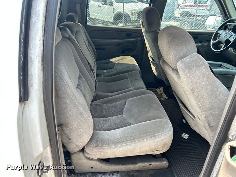 image for item EK8454 2005 Chevrolet Suburban 2500 SUV