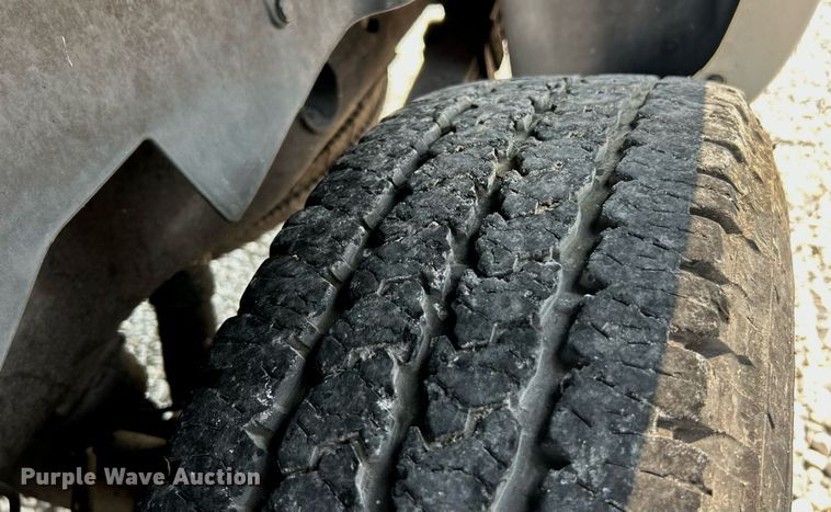 image for item EK8454 2005 Chevrolet Suburban 2500 SUV