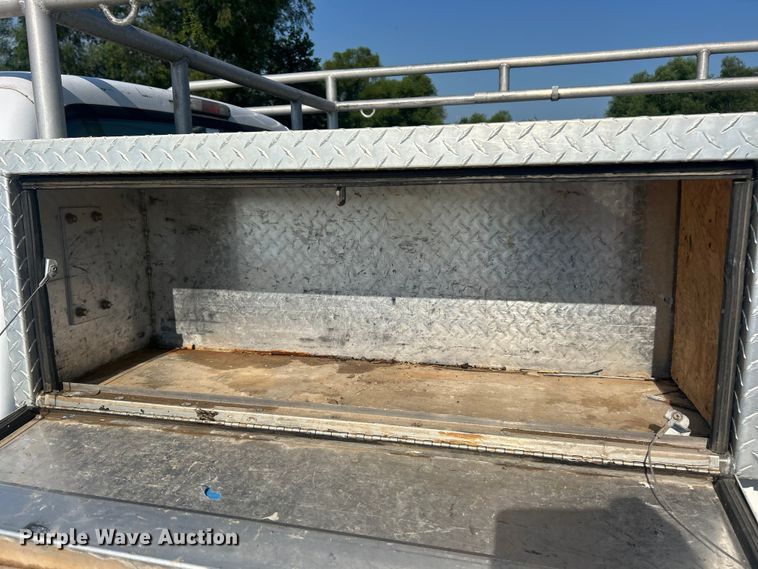 image for item EK8491 2007 Ford F250 Super Duty XL pickup truck