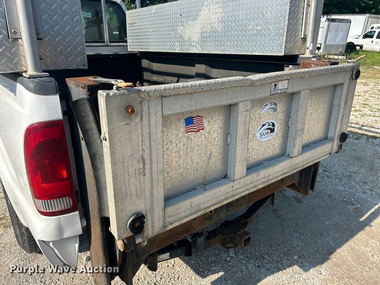 image for item EK8491 2007 Ford F250 Super Duty XL pickup truck