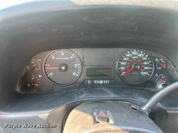 image for item EK8491 2007 Ford F250 Super Duty XL pickup truck