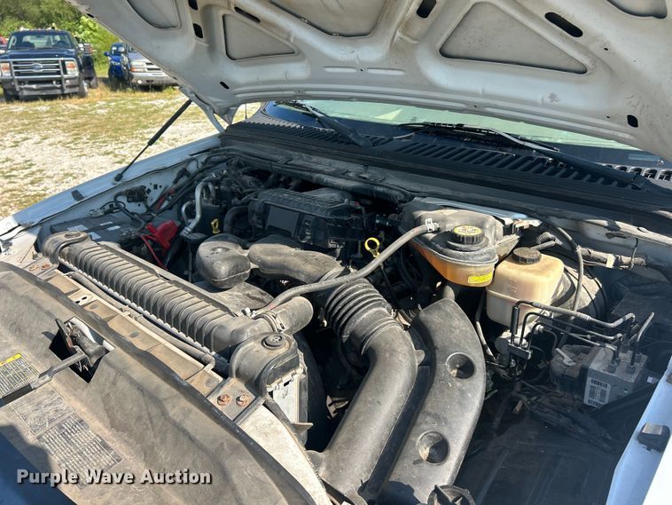 image for item EK8491 2007 Ford F250 Super Duty XL pickup truck