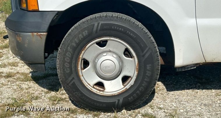 image for item EK8491 2007 Ford F250 Super Duty XL pickup truck