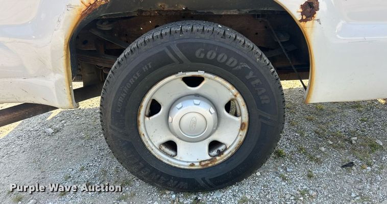 image for item EK8491 2007 Ford F250 Super Duty XL pickup truck