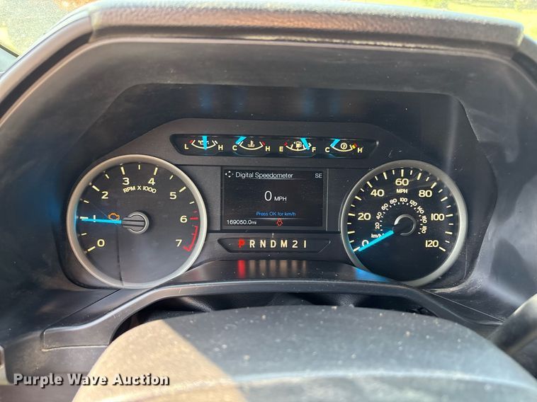 image for item EL2132 2015 Ford F150 SuperCrew pickup truck