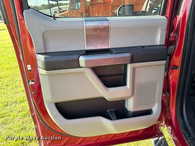 image for item EL2132 2015 Ford F150 SuperCrew pickup truck