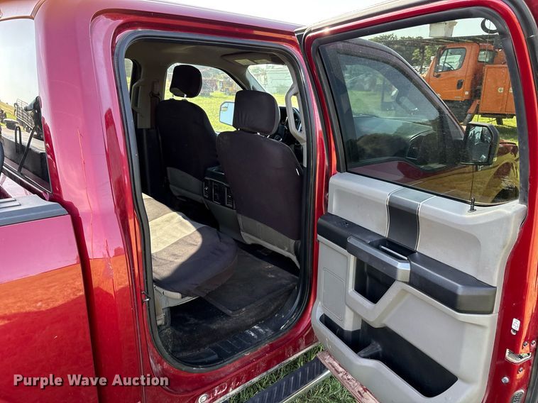 image for item EL2132 2015 Ford F150 SuperCrew pickup truck