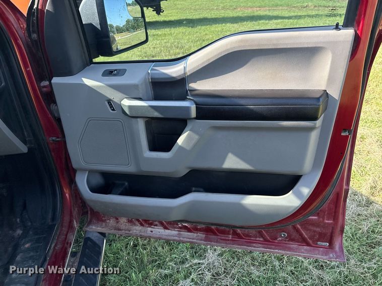 image for item EL2132 2015 Ford F150 SuperCrew pickup truck