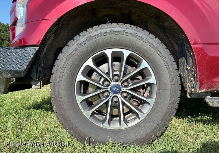 image for item EL2132 2015 Ford F150 SuperCrew pickup truck