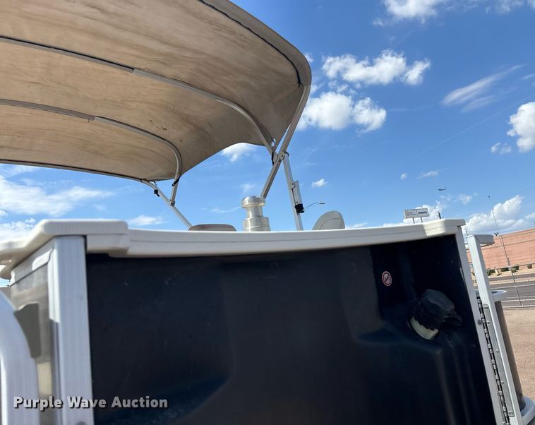 image for item EL6065 2015 Bennington S21  pontoon boat