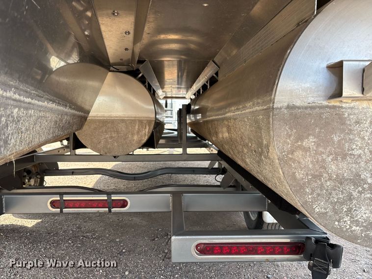 image for item EL6065 2015 Bennington S21  pontoon boat