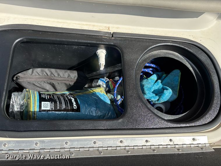 image for item EL6065 2015 Bennington S21  pontoon boat