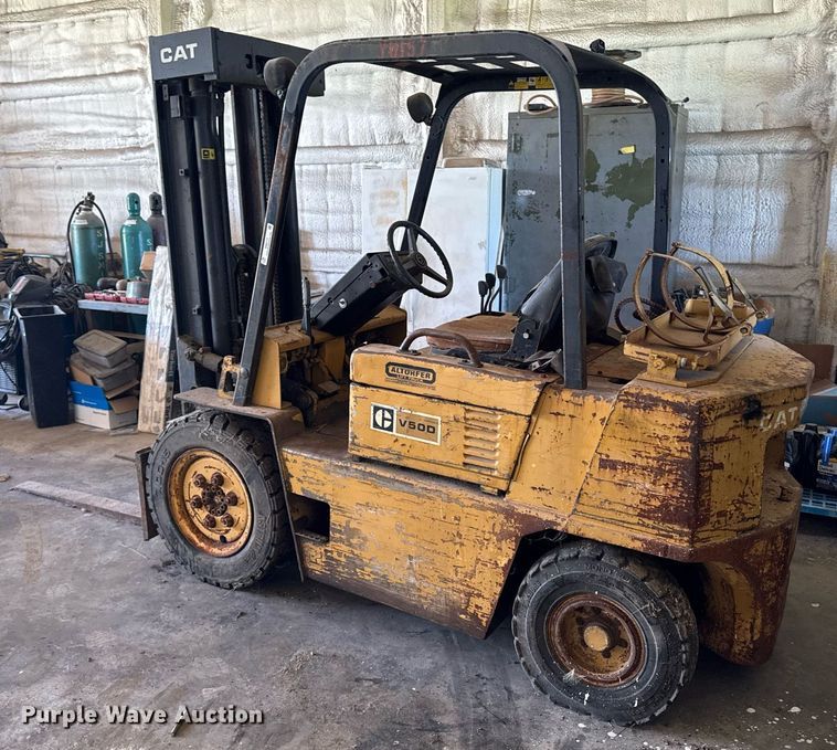 image for item EM2177 Caterpillar V50D forklift