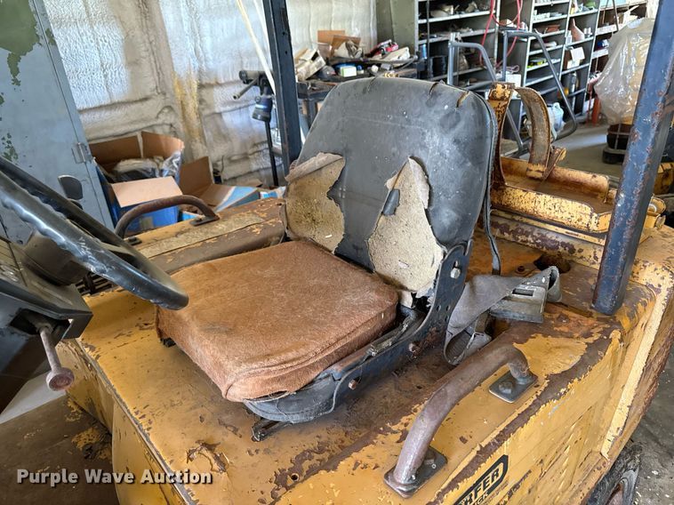 image for item EM2177 Caterpillar V50D forklift