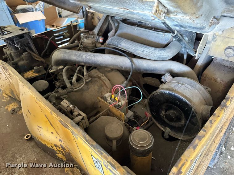 image for item EM2177 Caterpillar V50D forklift