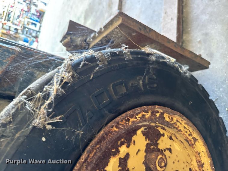 image for item EM2177 Caterpillar V50D forklift