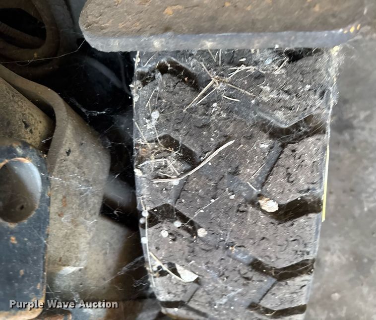 image for item EM2177 Caterpillar V50D forklift