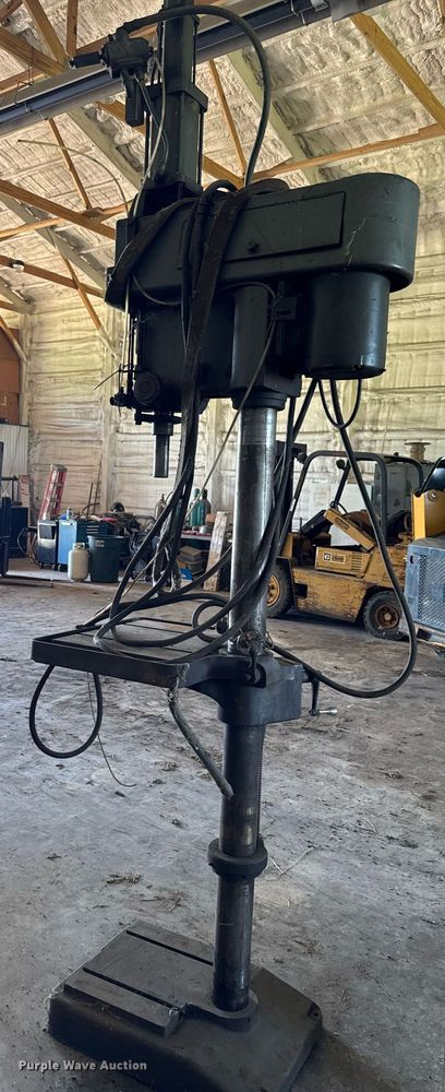 image for item EM2179 Clausing 2227 press