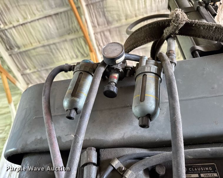 image for item EM2179 Clausing 2227 press