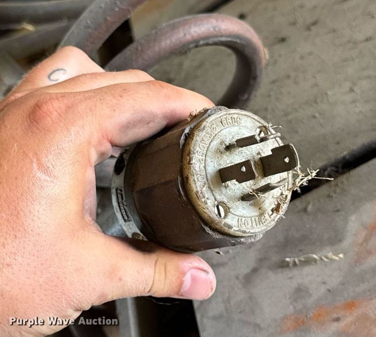 image for item EM2179 Clausing 2227 press