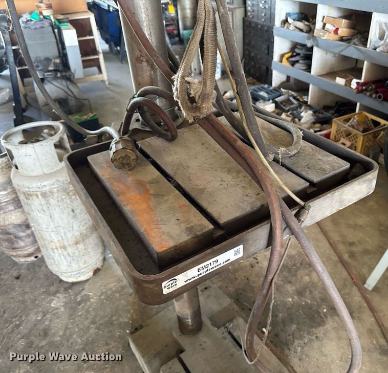 image for item EM2179 Clausing 2227 press