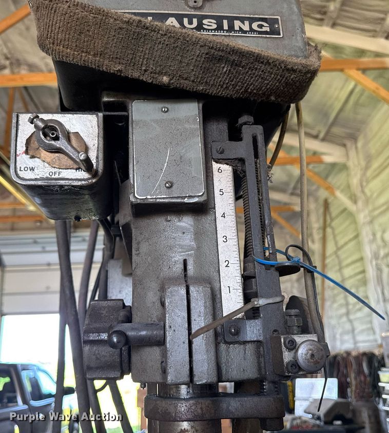 image for item EM2179 Clausing 2227 press