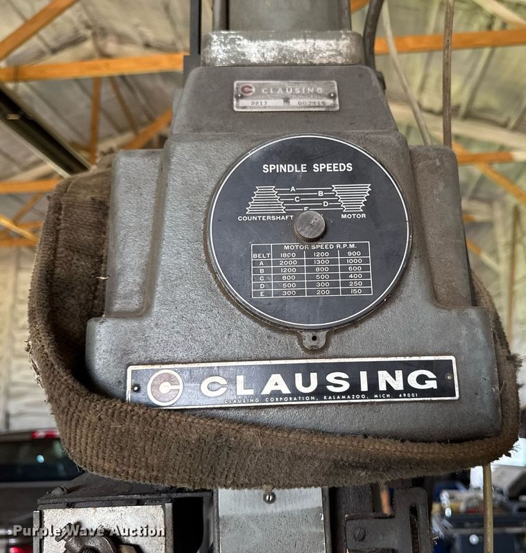 image for item EM2179 Clausing 2227 press