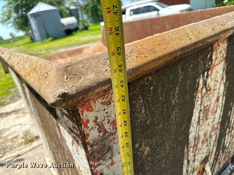 image for item EM2182 Self dumping hopper