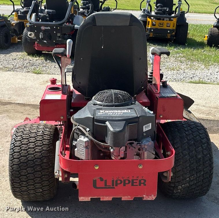 image for item EM2196 2015 Country Clipper 2460KAJ-455 ZTR lawn mower