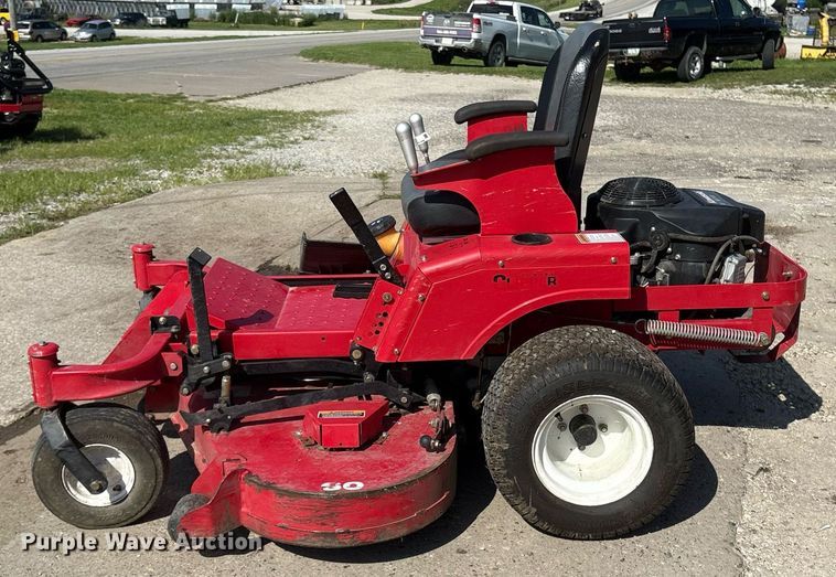 image for item EM2196 2015 Country Clipper 2460KAJ-455 ZTR lawn mower