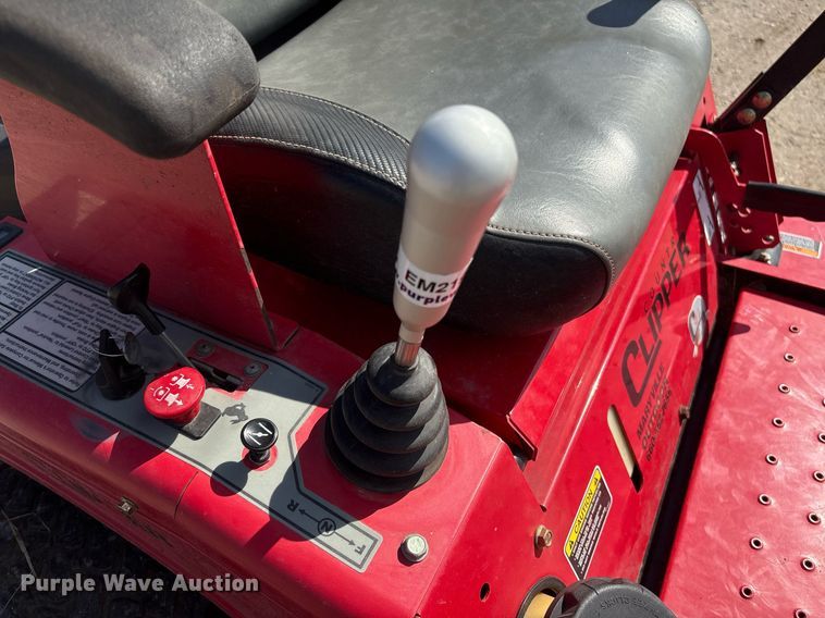 image for item EM2196 2015 Country Clipper 2460KAJ-455 ZTR lawn mower