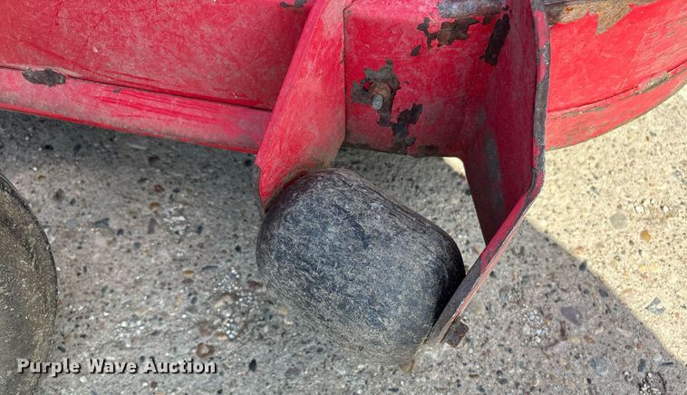 image for item EM2196 2015 Country Clipper 2460KAJ-455 ZTR lawn mower