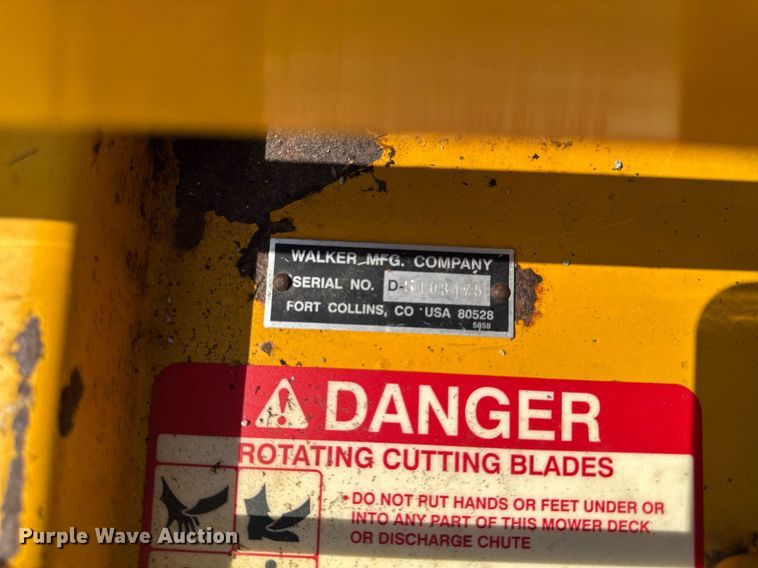image for item EM2199 1999 Walker MTSD ZTR lawn mower