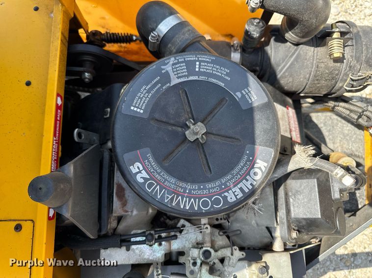 image for item EM2199 1999 Walker MTSD ZTR lawn mower