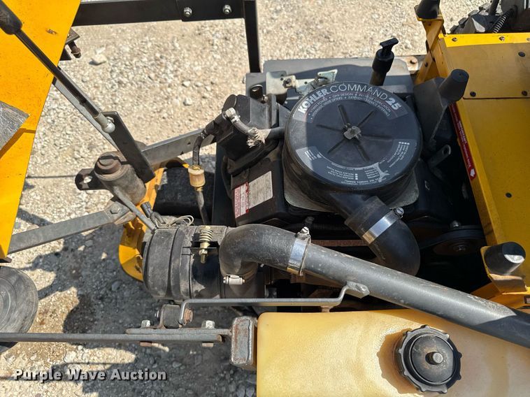 image for item EM2199 1999 Walker MTSD ZTR lawn mower