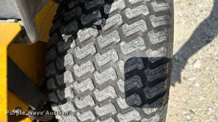 image for item EM2199 1999 Walker MTSD ZTR lawn mower