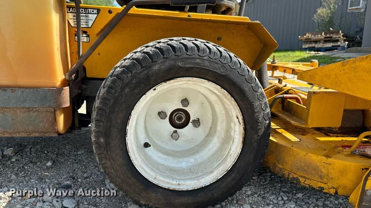 image for item EM2199 1999 Walker MTSD ZTR lawn mower