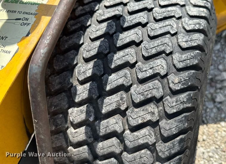 image for item EM2199 1999 Walker MTSD ZTR lawn mower