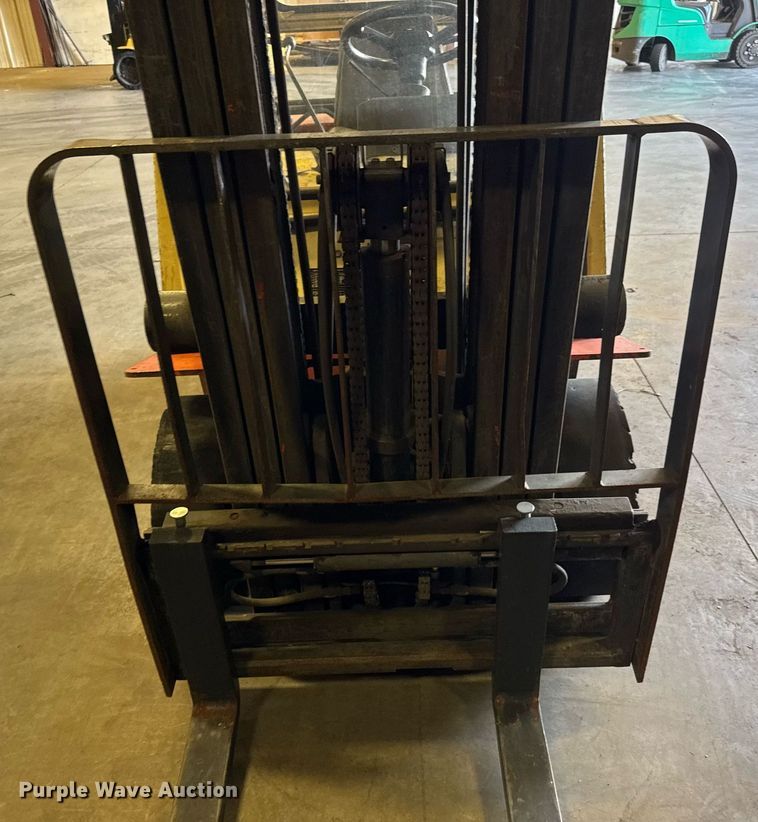 image for item EM8001 Nissan 50 forklift