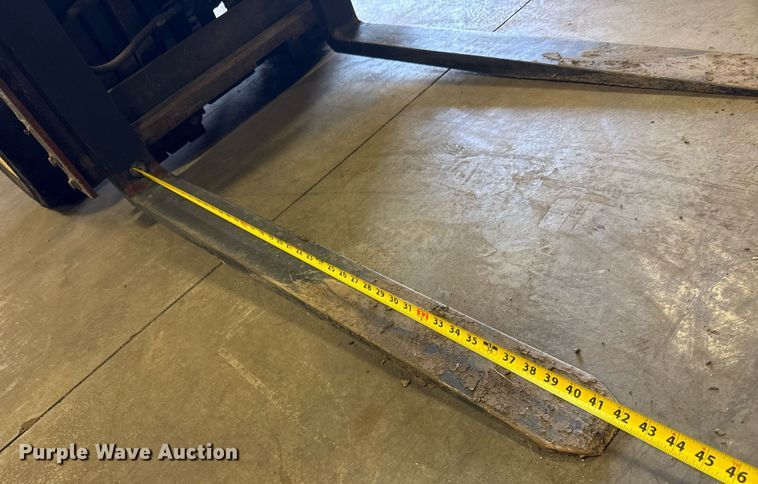 image for item EM8001 Nissan 50 forklift