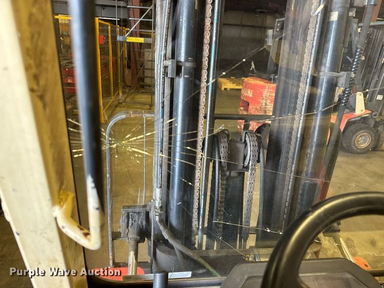 image for item EM8001 Nissan 50 forklift