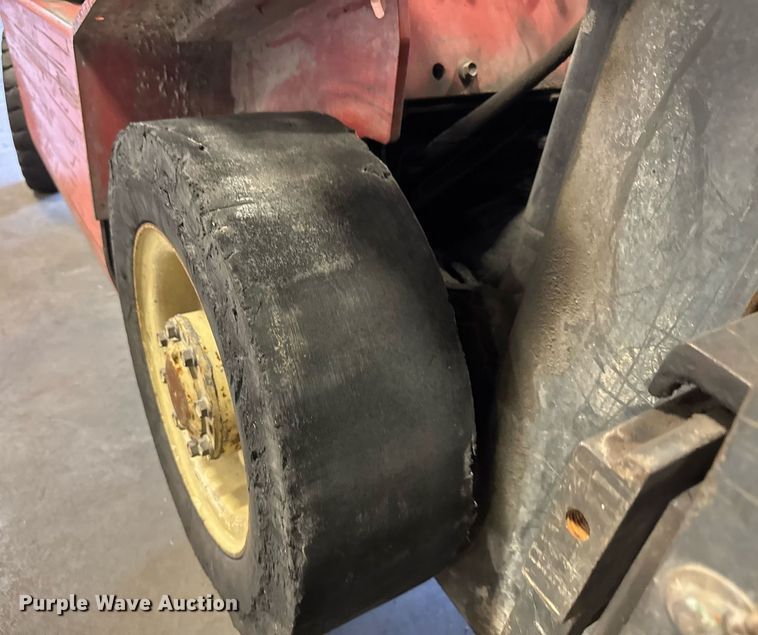 image for item EM8001 Nissan 50 forklift