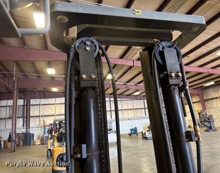 image for item EM8004 Nissan 50 forklift