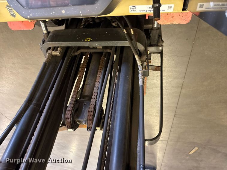 image for item EM8004 Nissan 50 forklift