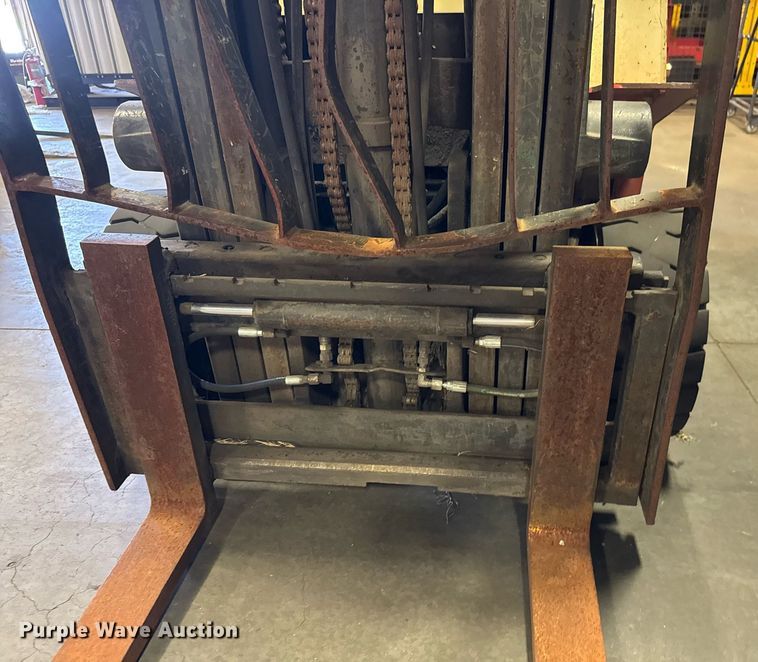 image for item EM8004 Nissan 50 forklift