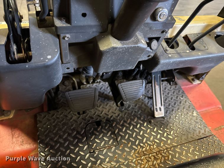 image for item EM8004 Nissan 50 forklift