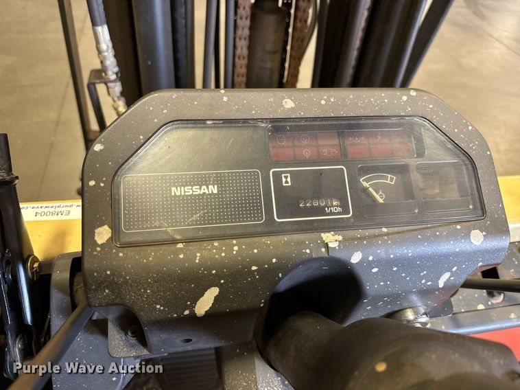 image for item EM8004 Nissan 50 forklift