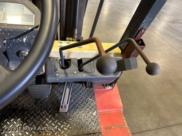 image for item EM8004 Nissan 50 forklift