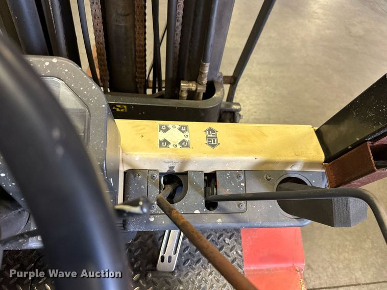 image for item EM8004 Nissan 50 forklift